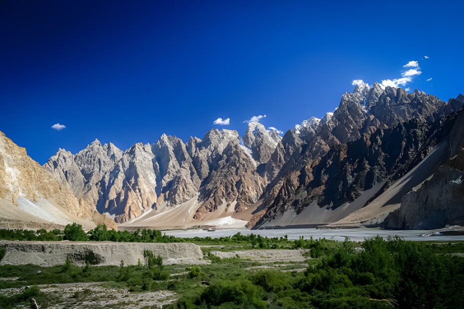 Passu Cones